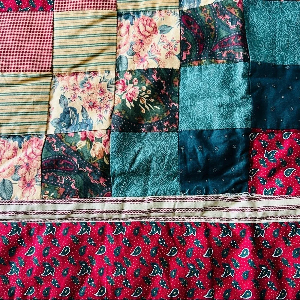 Vintage Patchwork  King Size Quilt in Multicolor Design
